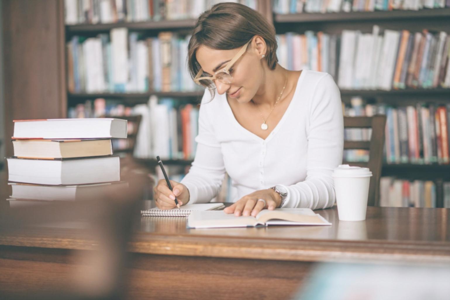 Herramientas de análisis financiero y reportes automatizados